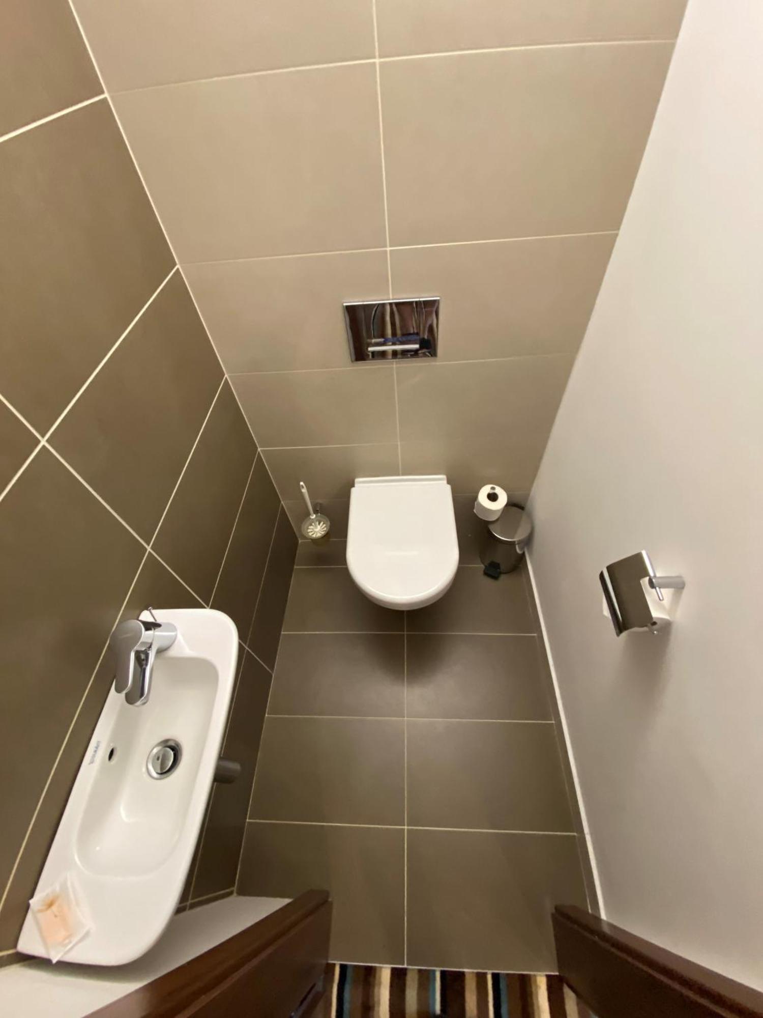 Business Hotel Astrum Laus Levice Exterior foto